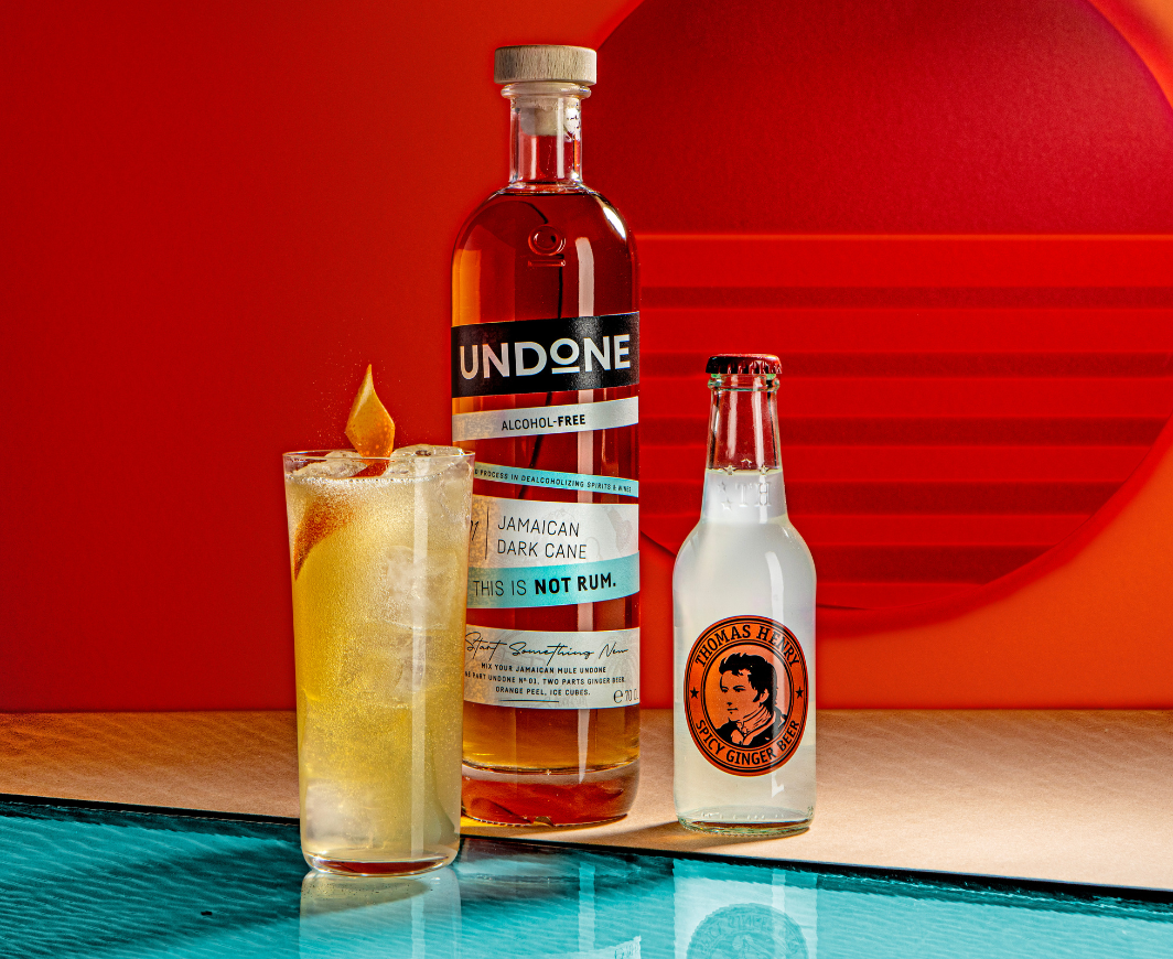 Non Jamaican Mule mit Undone Flasche & Thomas Henry