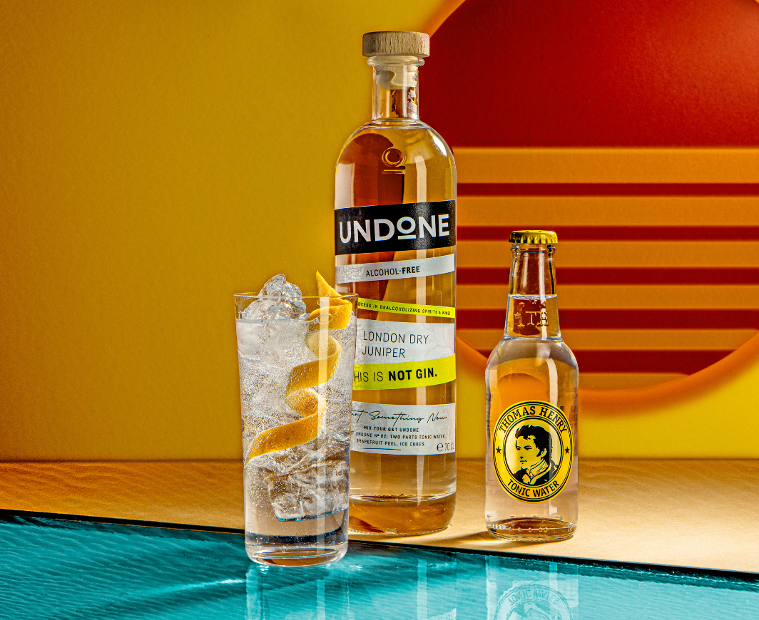 Non G&T mit Undone Flasche und Thomas Henry Flasche